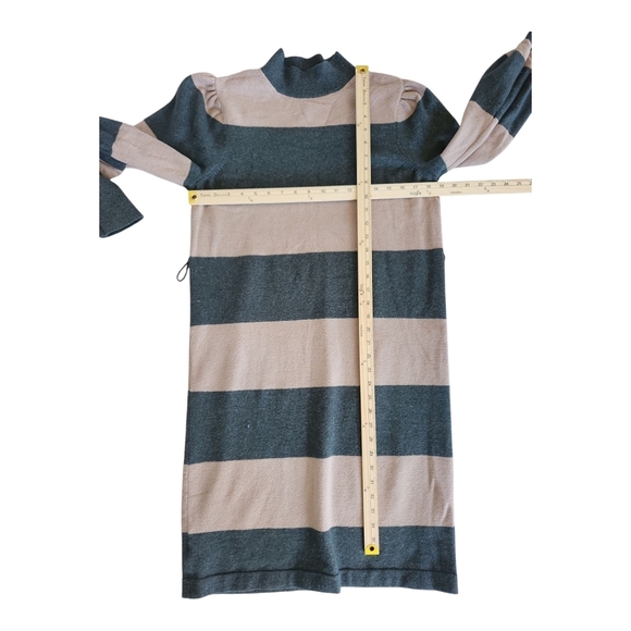 Ann Taylor Cream & Gray Bishop‑Sleeve Turtleneck Sweater Dress – Size L - Picture 9 of 10